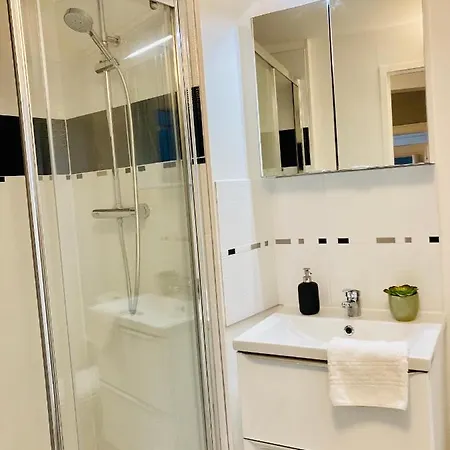 Les Bains Proche De La Dieppe