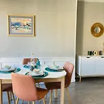 Les Bains Proche De La Appartement *
