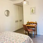 Les Bains Proche De La Daire *