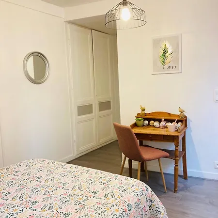 Les Bains Proche De La Apartament *