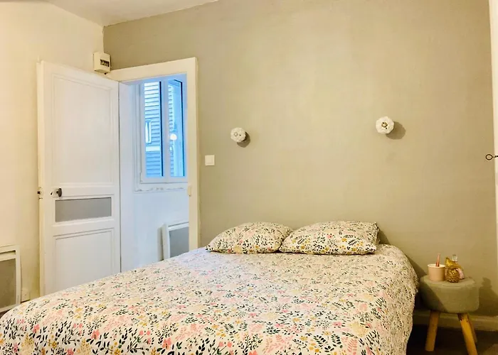 Apartment Les Bains Proche De La Dieppe