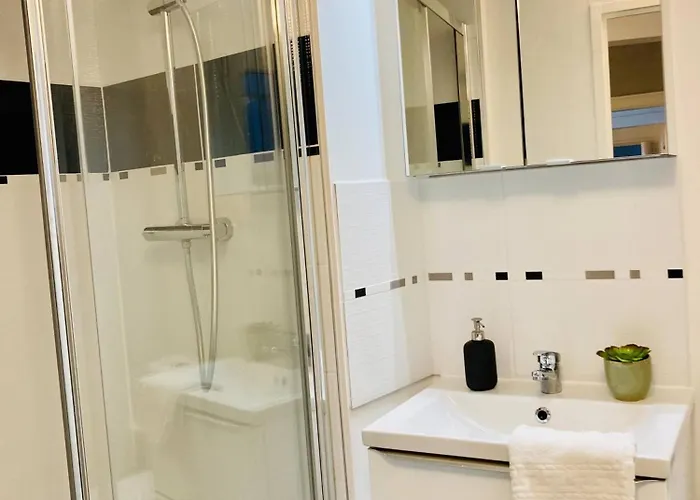 Apartment Les Bains Proche De La